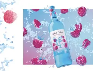 Il successo virale del &ldquo;vino blu&rdquo; inglese