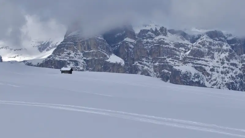 Alta Badia, non solo sci: un tour di rifugi gourmet nelle Dolomiti