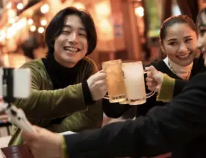 Il nuovo trend degli alcolici in Corea del Sud: piccolo (e low alcol) &egrave; meglio 