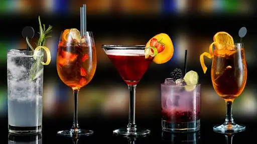 Viaggio nella mixology con la nuova Guida ai locali storici d'Italia