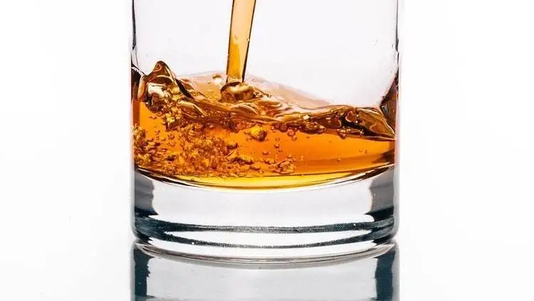 La contraffazione costa a vino e alcolici europei 2,7 miliardi di euro l'anno