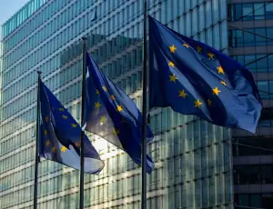Accordo commerciale UE-USA: s&igrave; del Parlamento europeo sugli impegni tariffari transatlantici