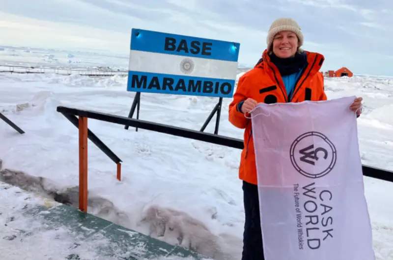 Pronto al lancio il primo whisky invecchiato in una base dell’Antartide