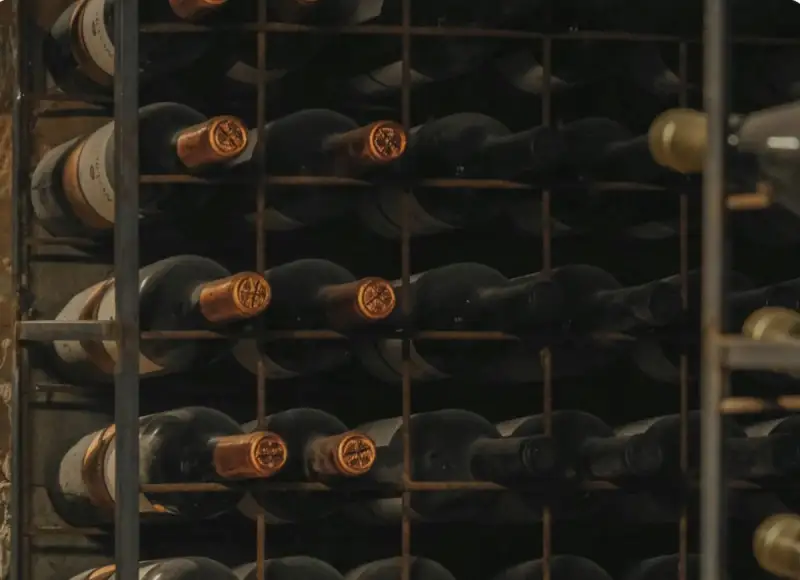 Fine wines: Liv-ex intravede la ripresa dopo un mesto 2025