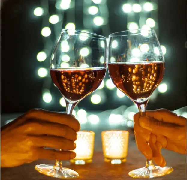 La Ue chiede all’India di ridurre i dazi su vino e whisky